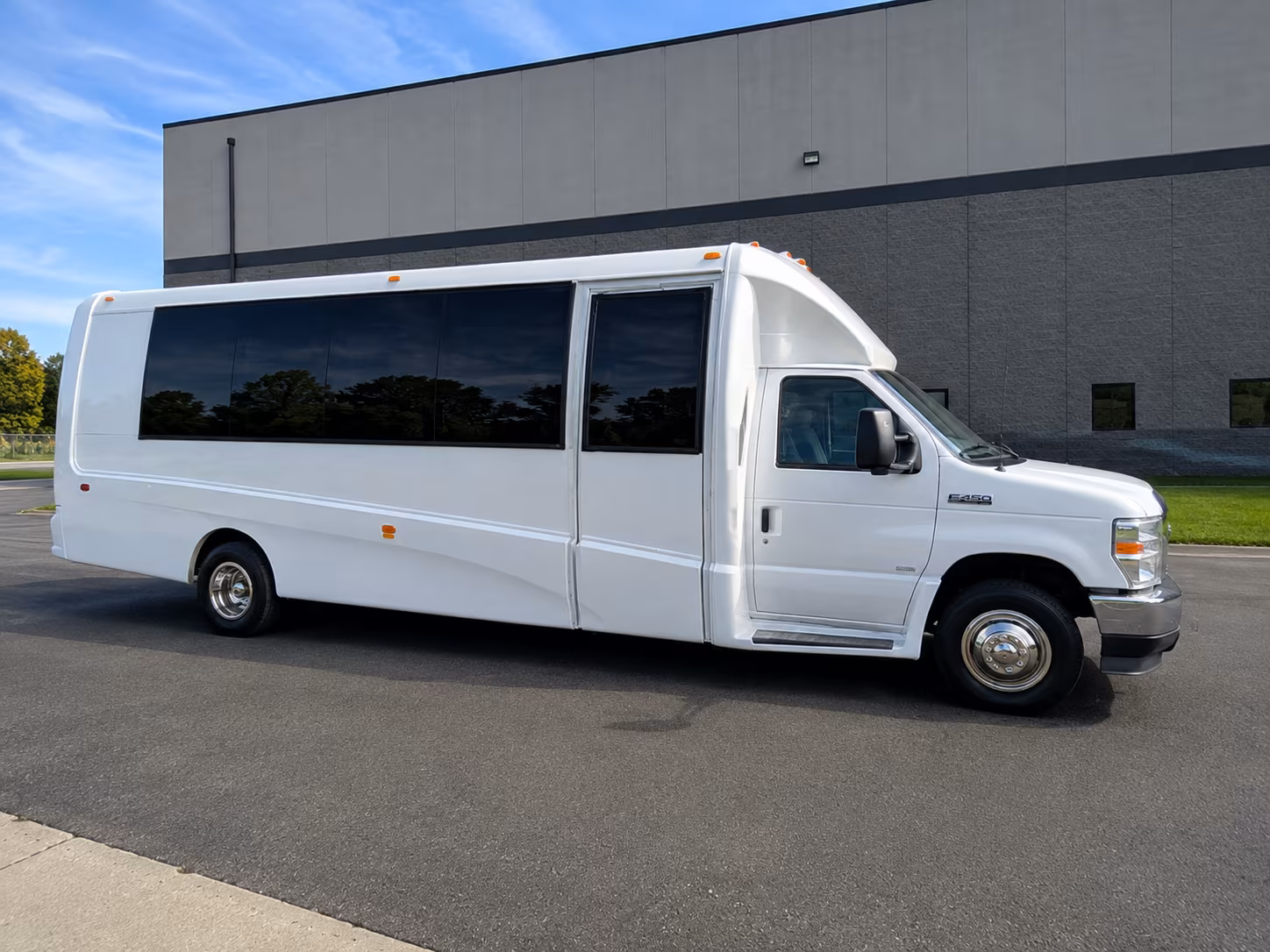 charter buses to the broward county convention center and conference venues