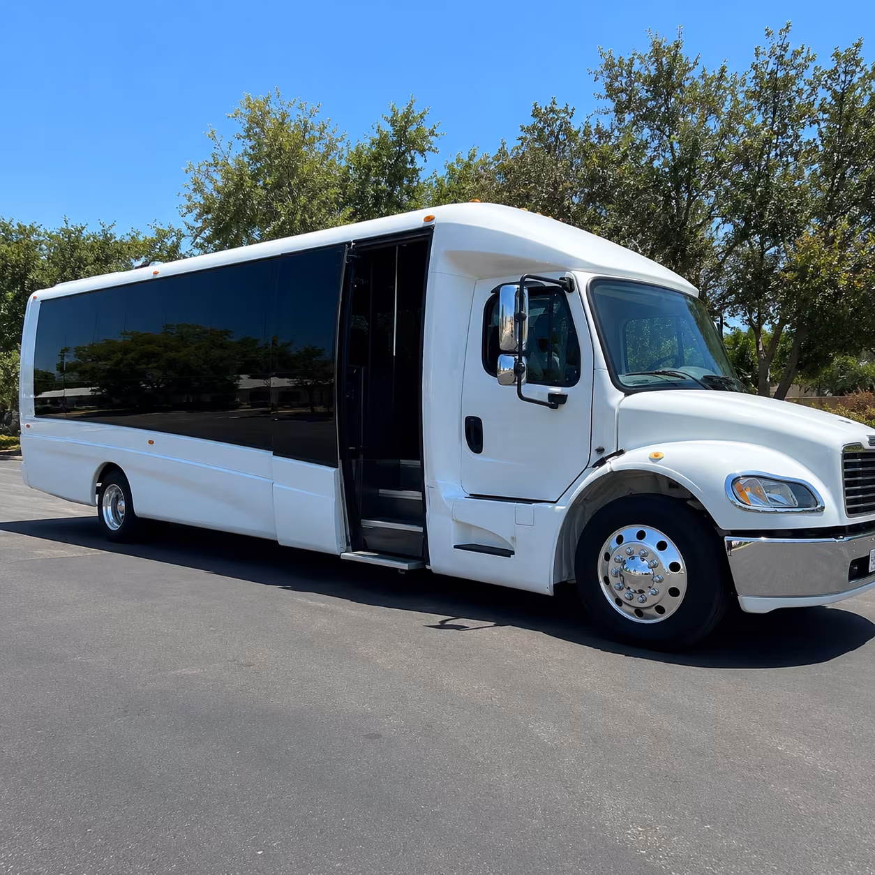 concert and sporting event buses from plantation