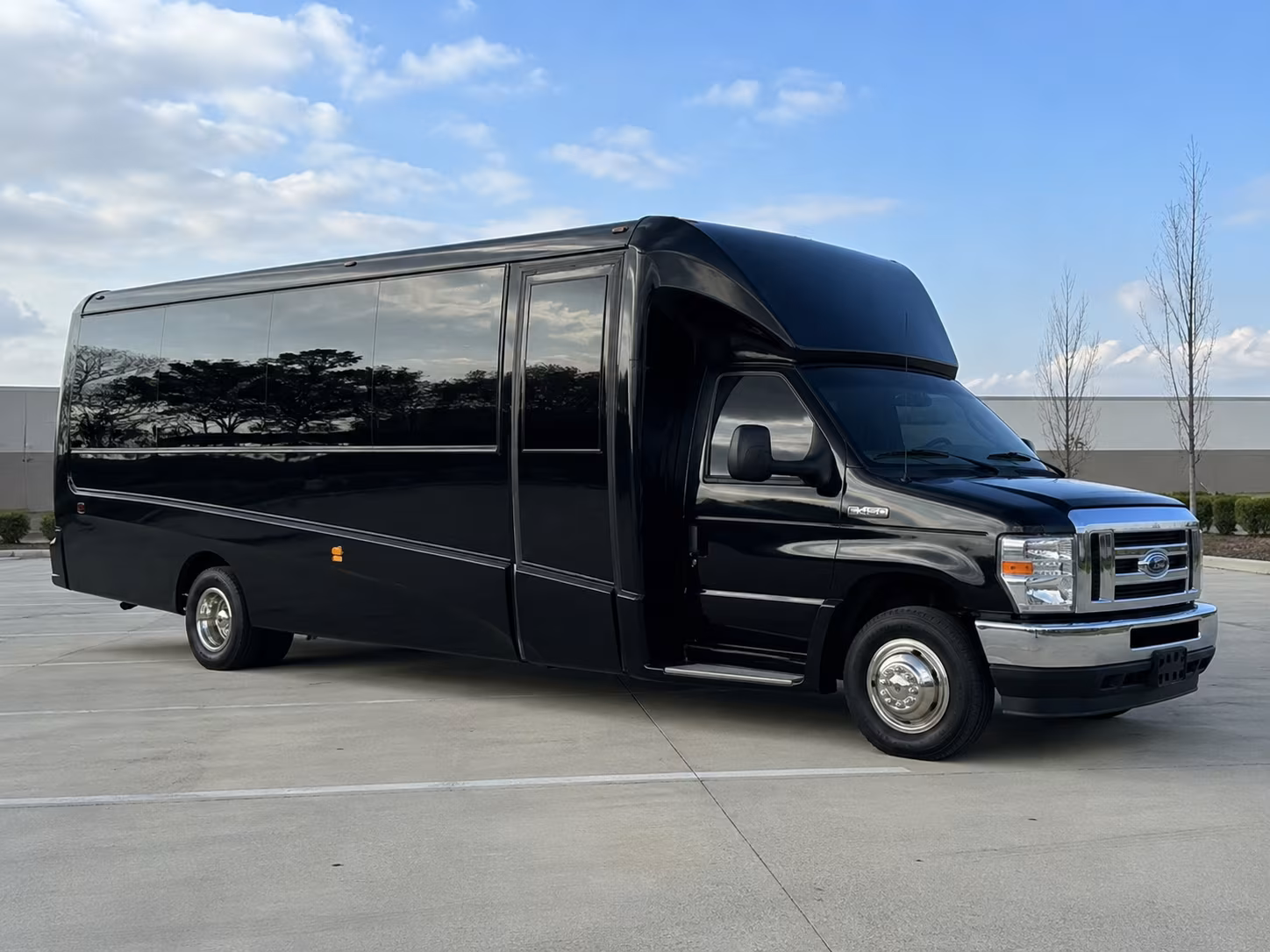 concert shuttle buses for groups heading to broward county amphitheatres