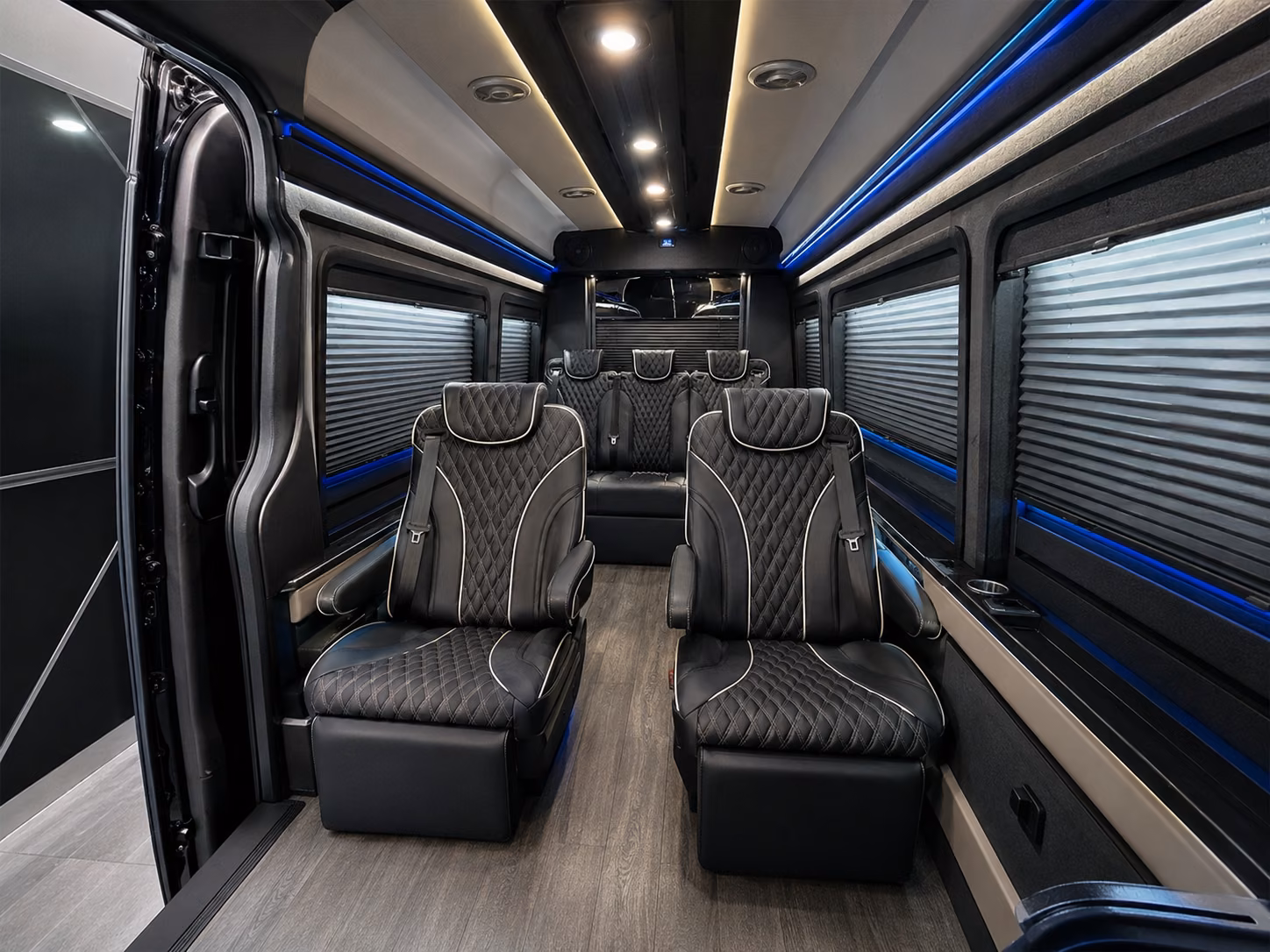 corporate group airport transfers serving plantation s business district