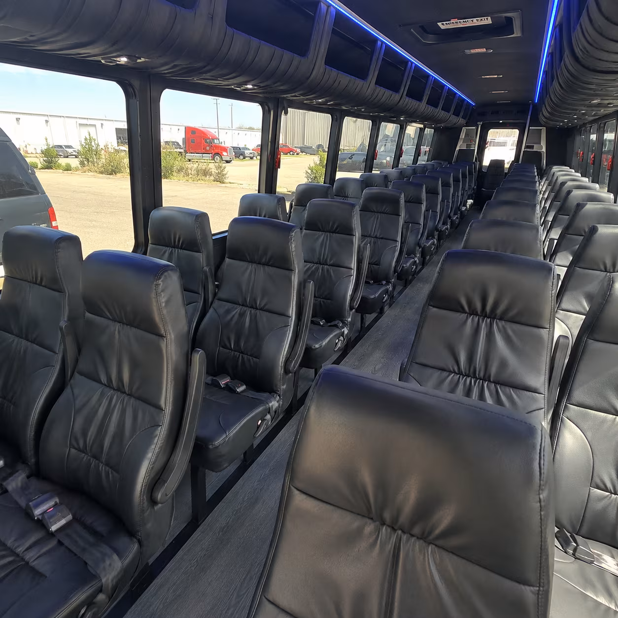 minibus rentals for small group wine tastings near plantation