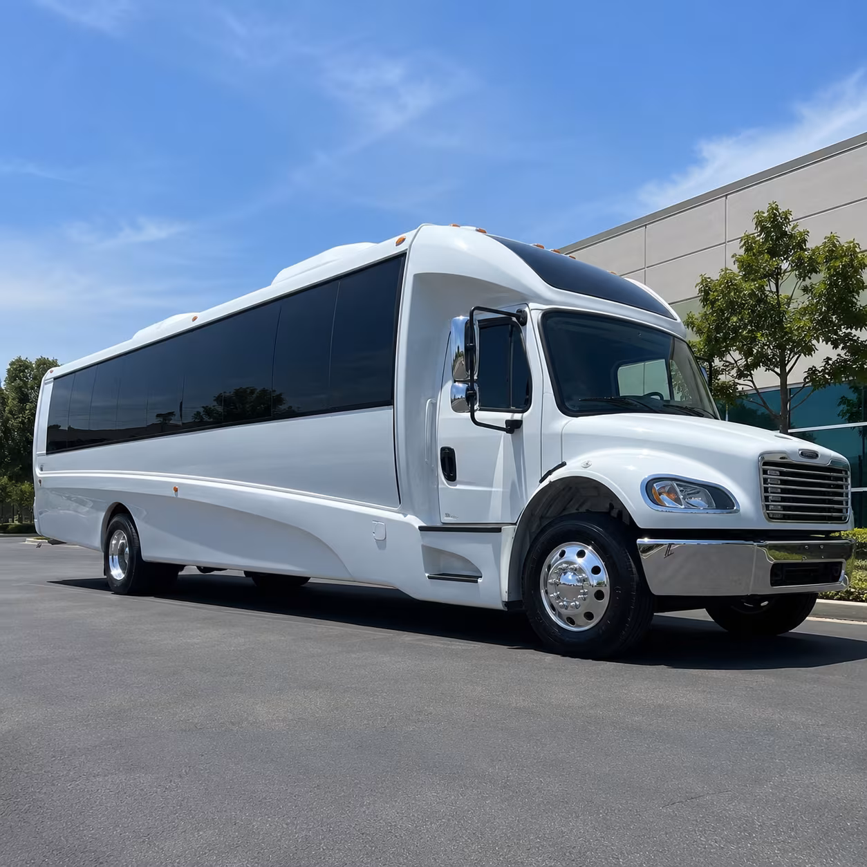 plantation 25 passenger minibus